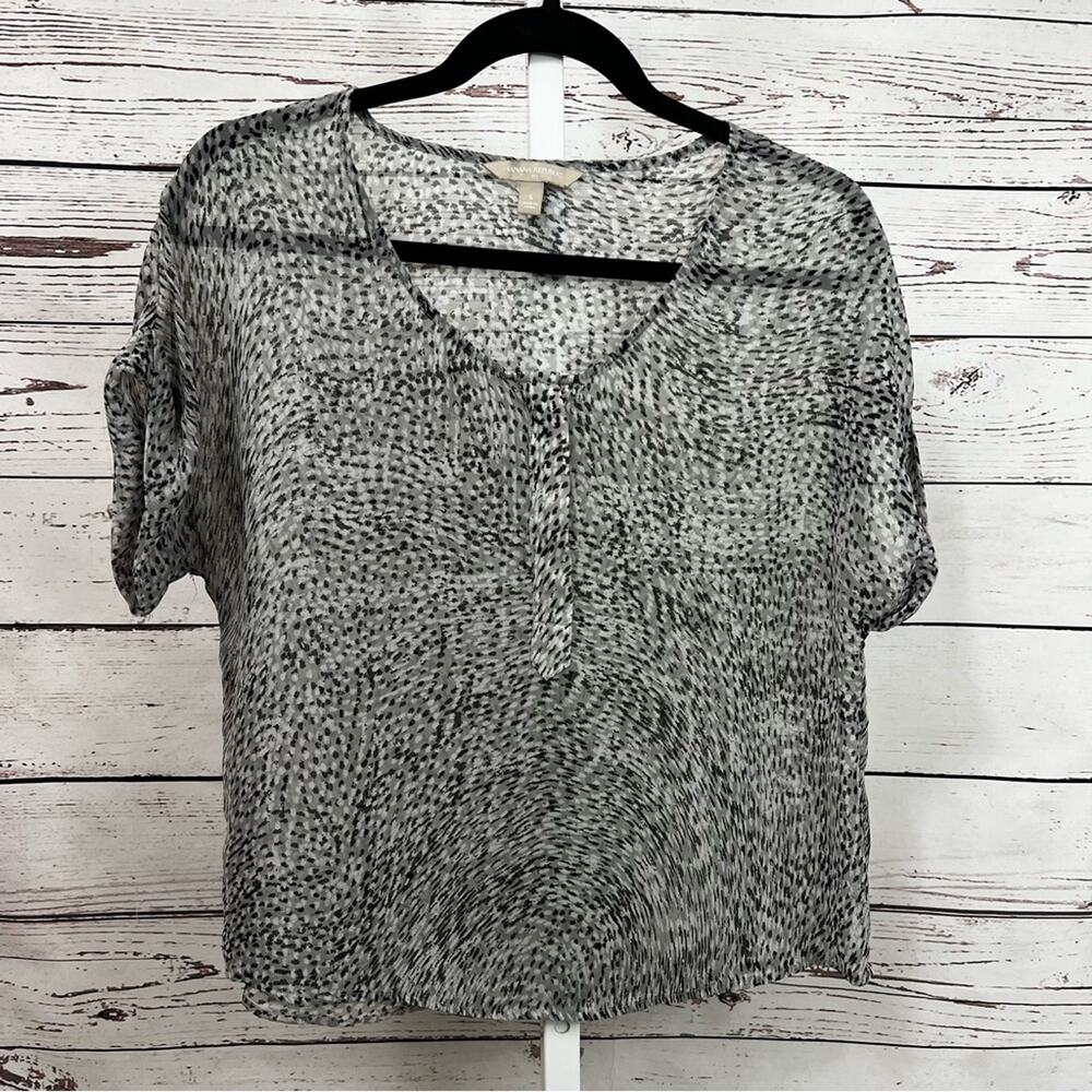 Banana Republic Sheer Monochrome Patterned Short Sleeve Blouse Small